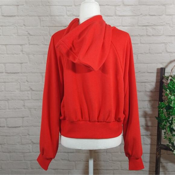 MR Puma INTL Red International Global Cat Logo Graphic Hoodie Sweater NWT S - Picture 5 of 9